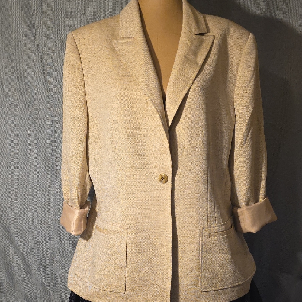Tahari ASL Cream Blazer – Size 16 – Notched Lapels & Tailored Silhouette, Class